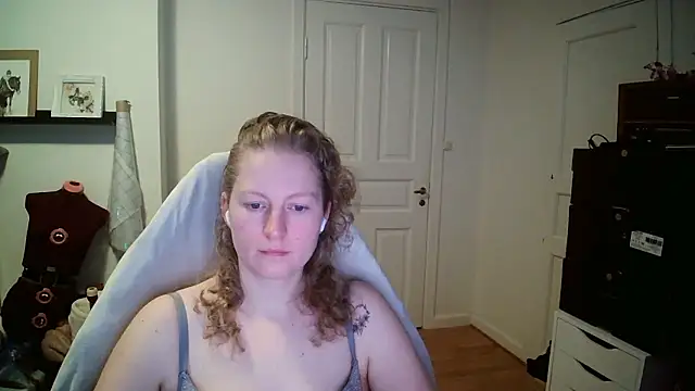 Girlnina-1995's sex show image