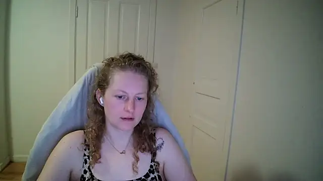 Girlnina-1995's sex show image Girlnina-1995's sex show image