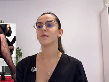 legswattitude's sex show image