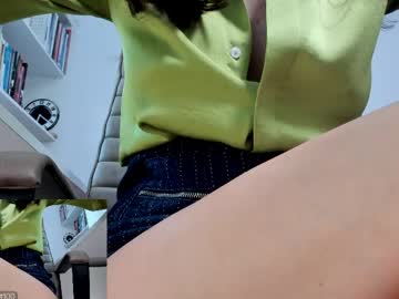 legswattitude's sex show image