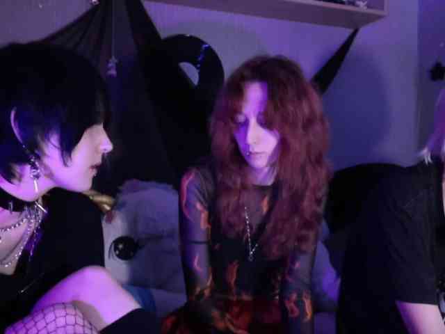 Изображение секс-шоу модели Avny-Loki