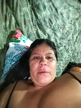 Изображение секс-шоу модели hotmom33 Изображение секс-шоу модели hotmom33