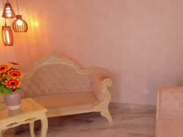 Изображение секс-шоу модели shantallknowless Изображение секс-шоу модели shantallknowless