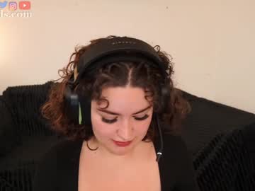 serareads's sex show image