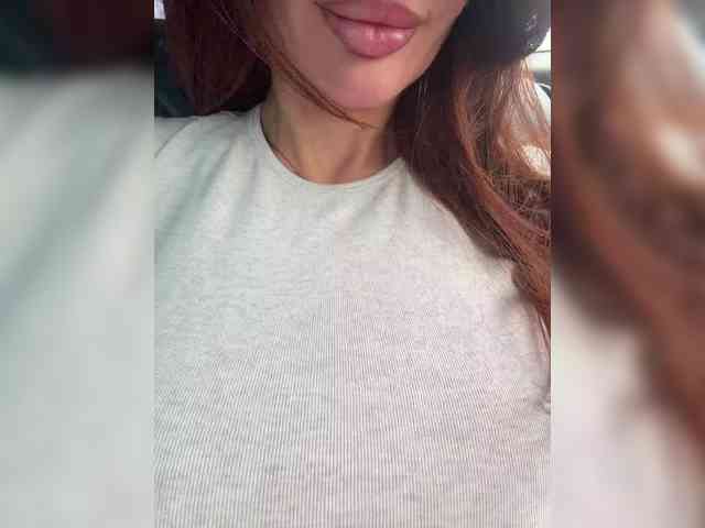 OrgazMia's sex show image