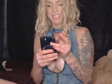 lauralye1983's sex show image