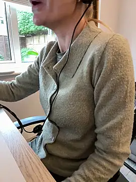 Sexshow-Bild von Phoebe_Lily Sexshow-Bild von Phoebe_Lily