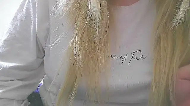 Remi_official's sex show image