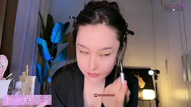 Изображение секс-шоу модели LisaNeverDie
