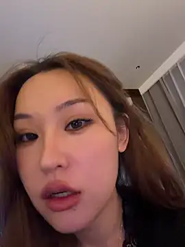 -cyber-butterfly-'s sex show image