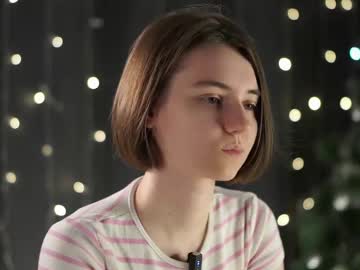 approche_toi_petite's sex show image