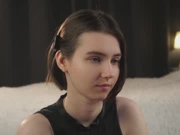 approche_toi_petite's sex show image