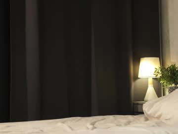 approche_toi_petite's sex show image