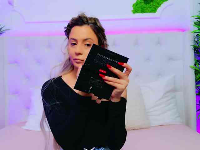 AriannaSins's sex show image AriannaSins's sex show image