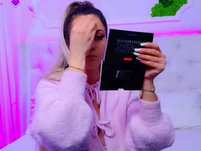 AriannaSins's sex show image AriannaSins's sex show image