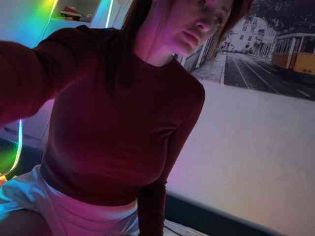 MollyLoveX's sex show image