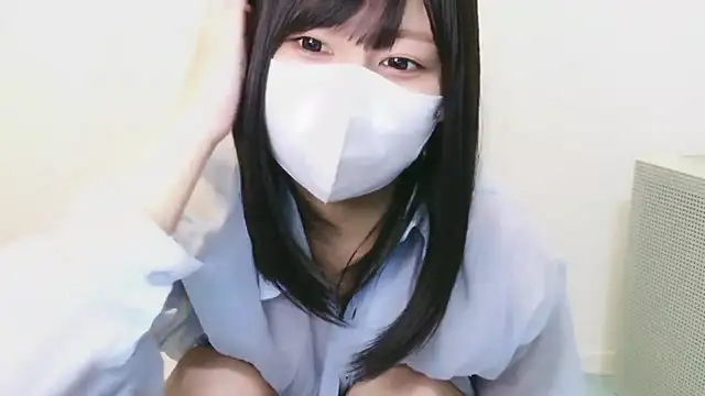 Изображение секс-шоу модели YUTSU_KI