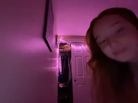 gingerbabe18's sex show image gingerbabe18's sex show image