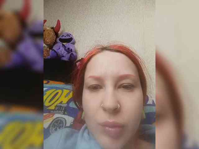 Изображение секс-шоу модели RedFox9595 Изображение секс-шоу модели RedFox9595