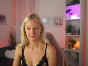 emilyswannn's sex show image