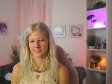 emilyswannn's sex show image