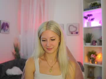 emilyswannn's sex show image
