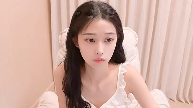 Изображение секс-шоу модели iiiiiiiiiu