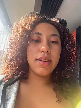 Изображение секс-шоу модели lauraltt Изображение секс-шоу модели lauraltt