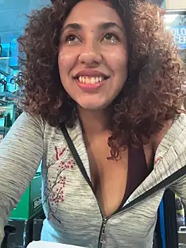 Изображение секс-шоу модели lauraltt Изображение секс-шоу модели lauraltt