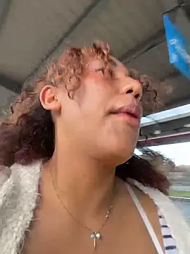 Изображение секс-шоу модели lauraltt Изображение секс-шоу модели lauraltt