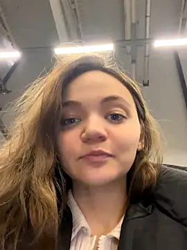 TheYourL's sex show image