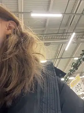 TheYourL's sex show image