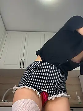 TheYourL's sex show image