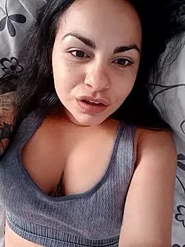 AmaTiffany's sex show image