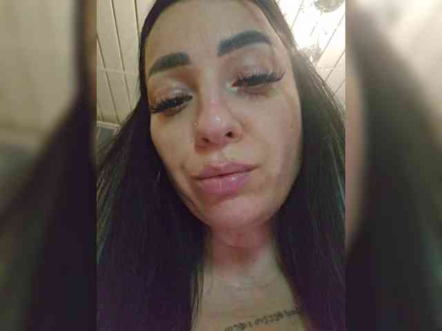 vipbrunetka's sex show image