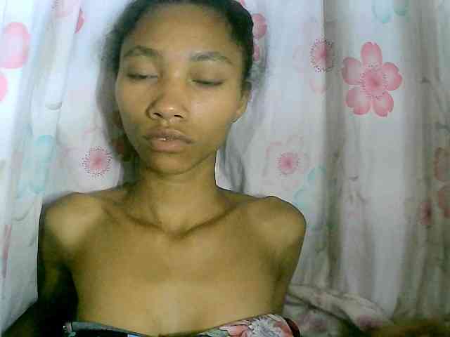 Изображение секс-шоу модели Monicaxa