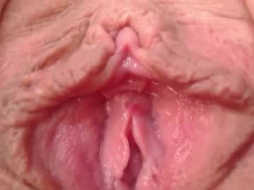 gentlygirl's sex show image