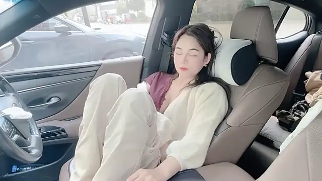 orla2021's sex show image