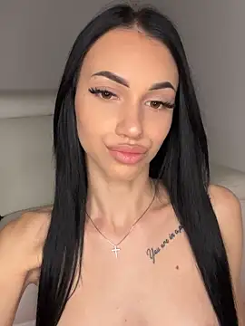 ilariea_girl's sex show image