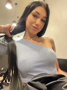 ilariea_girl's sex show image
