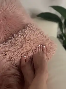 ilariea_girl's sex show image
