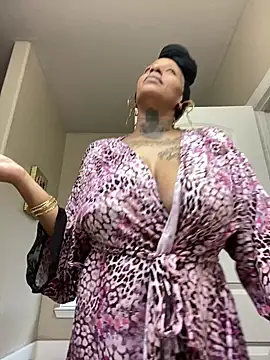 Goddesscherrired's sex show image