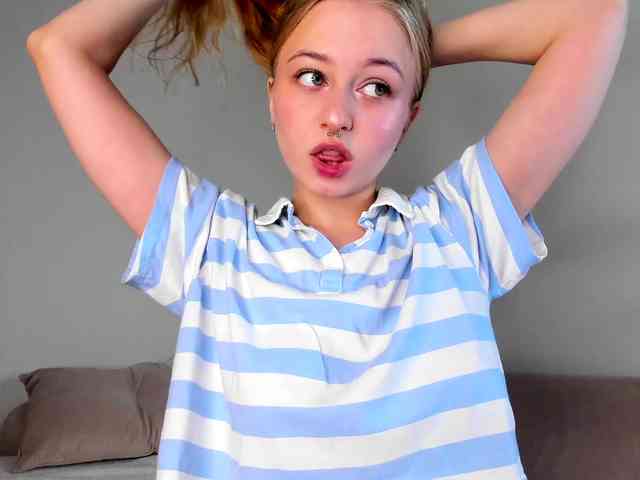 MiaMeowa's sex show image