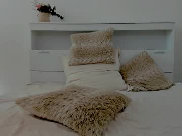 crystalnut's sex show image
