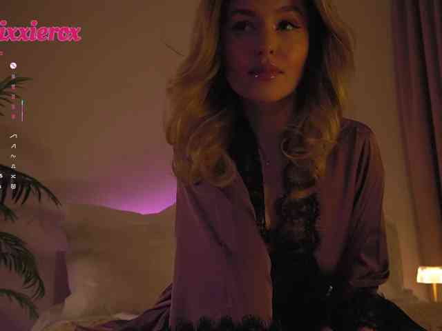 V1CTORYA's sex show image