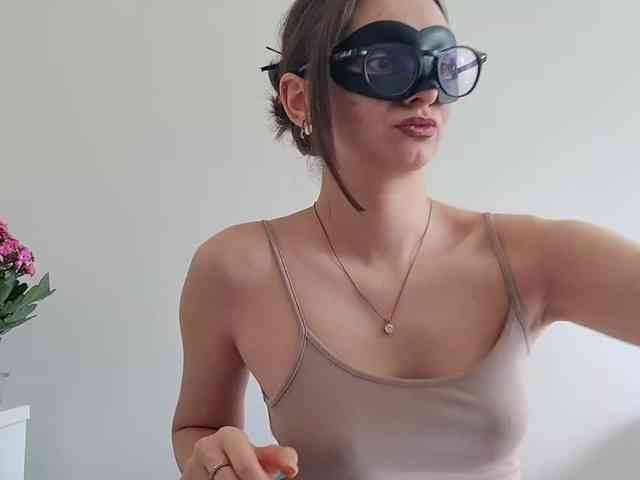 CrazyPrincess's sex show image