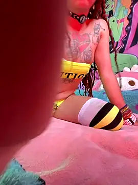 BABYUNICORN's sex show image