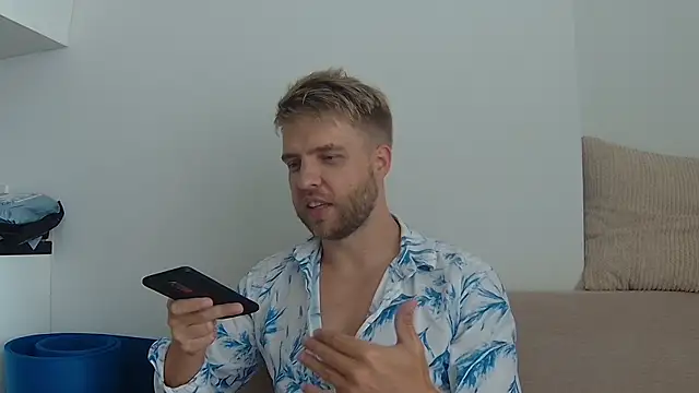 Natasha_babygirl1's sex show image