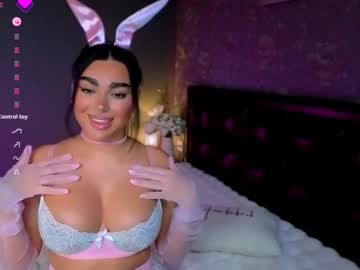 Изображение секс-шоу модели aylademir Изображение секс-шоу модели aylademir