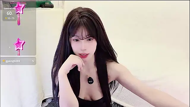 Hello77-234's sex show image